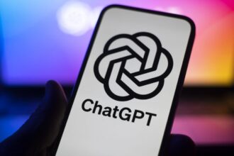 کشف کدهای جدید در اپلیکیشن ChatGPT؛ شبکه اجتماعی هوشمند در راه است