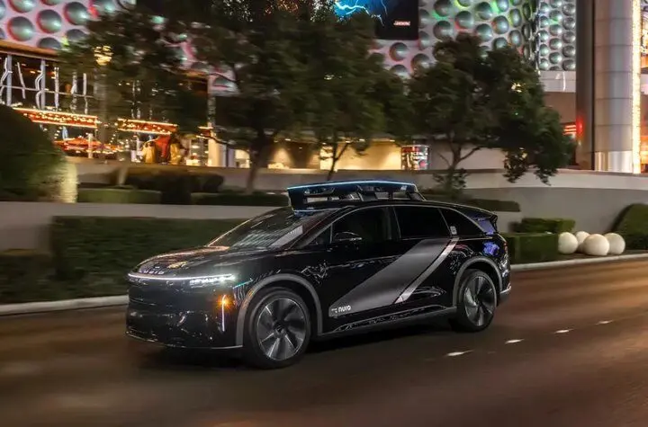 اوبر قصد دارد ۲۰ هزار تاکسی خودران به خیابان‌ ها بیاورد + مشخصات